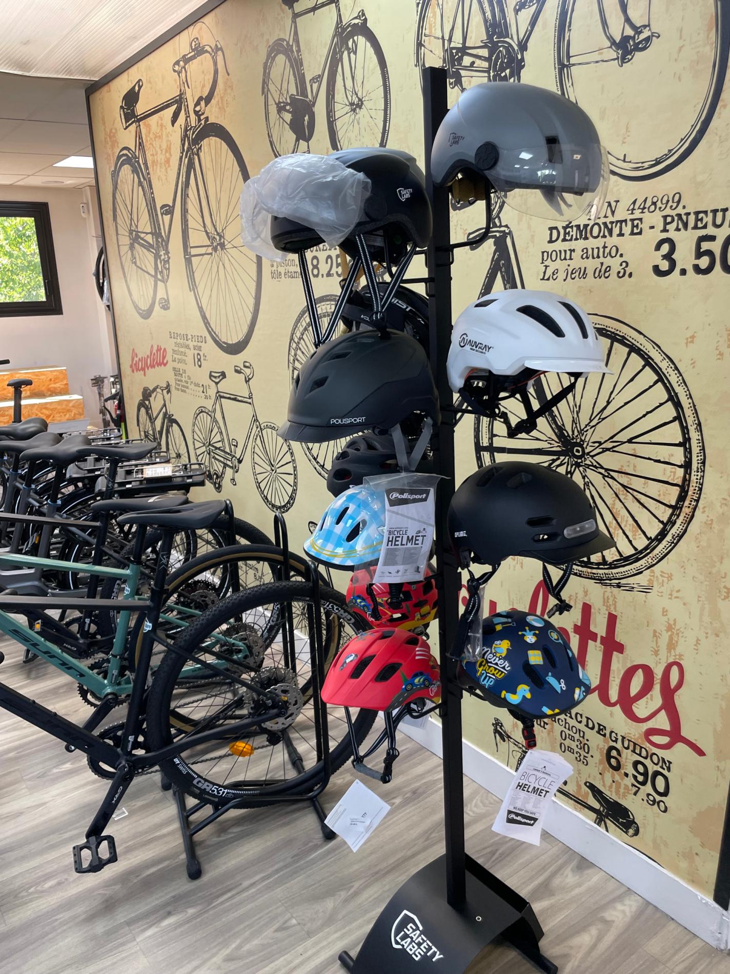 Accessoire Incontournable : Le casque, bien plus qu'une protection